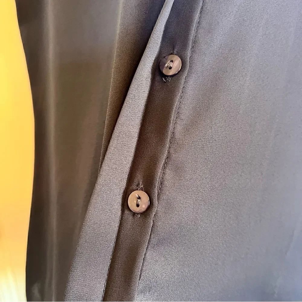 Blue button up blouse Medium - Picture 3 of 7